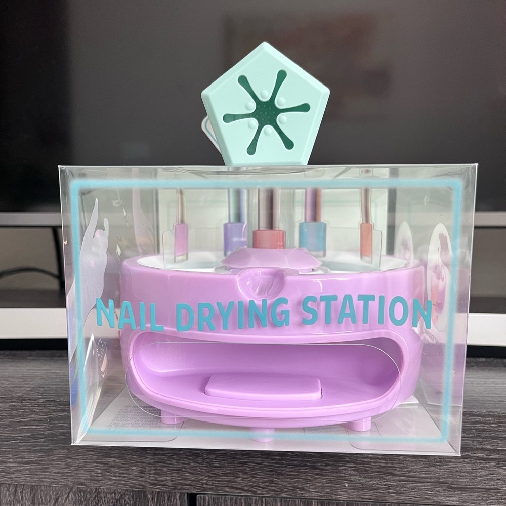 Target Bullseye's Playground Pink Nail Drying Station Bundle💅